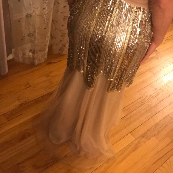 Dress - Picture 5 of 5
